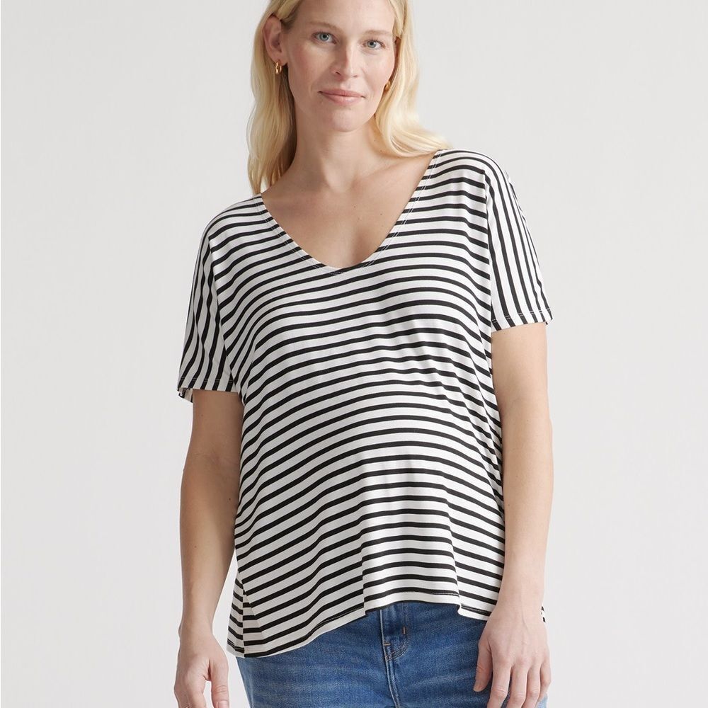 Quince Striped Women's Tops 2‎ pack Black/White size L NWT in packaging